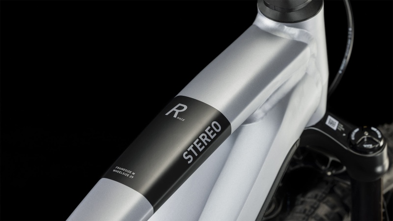 Cube Stereo Hybrid 120 Race 625 polarsilver´n´black